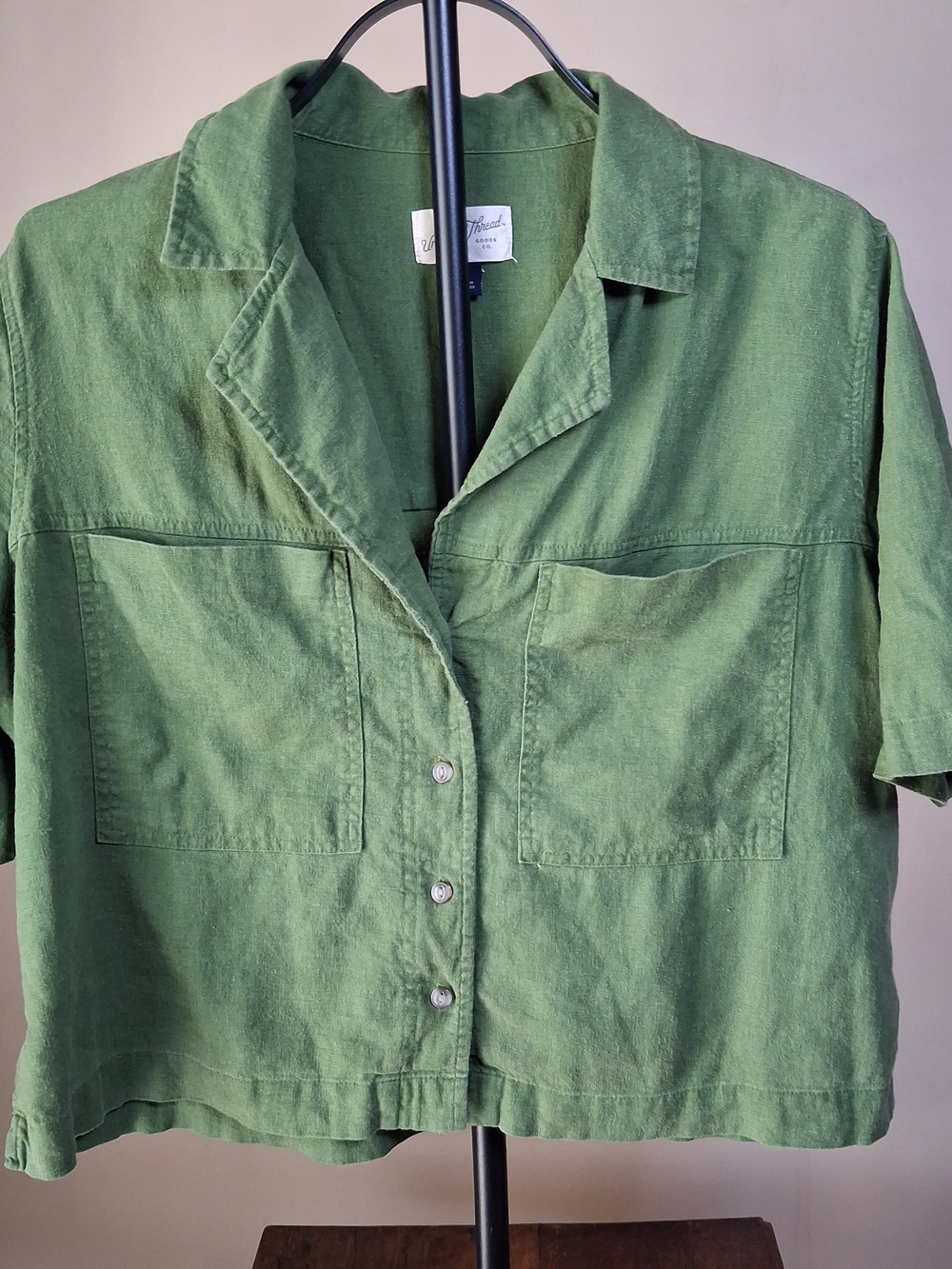Universal Threads Short Sleeve Button Up Green Crop Top; Size S; Linen Blend